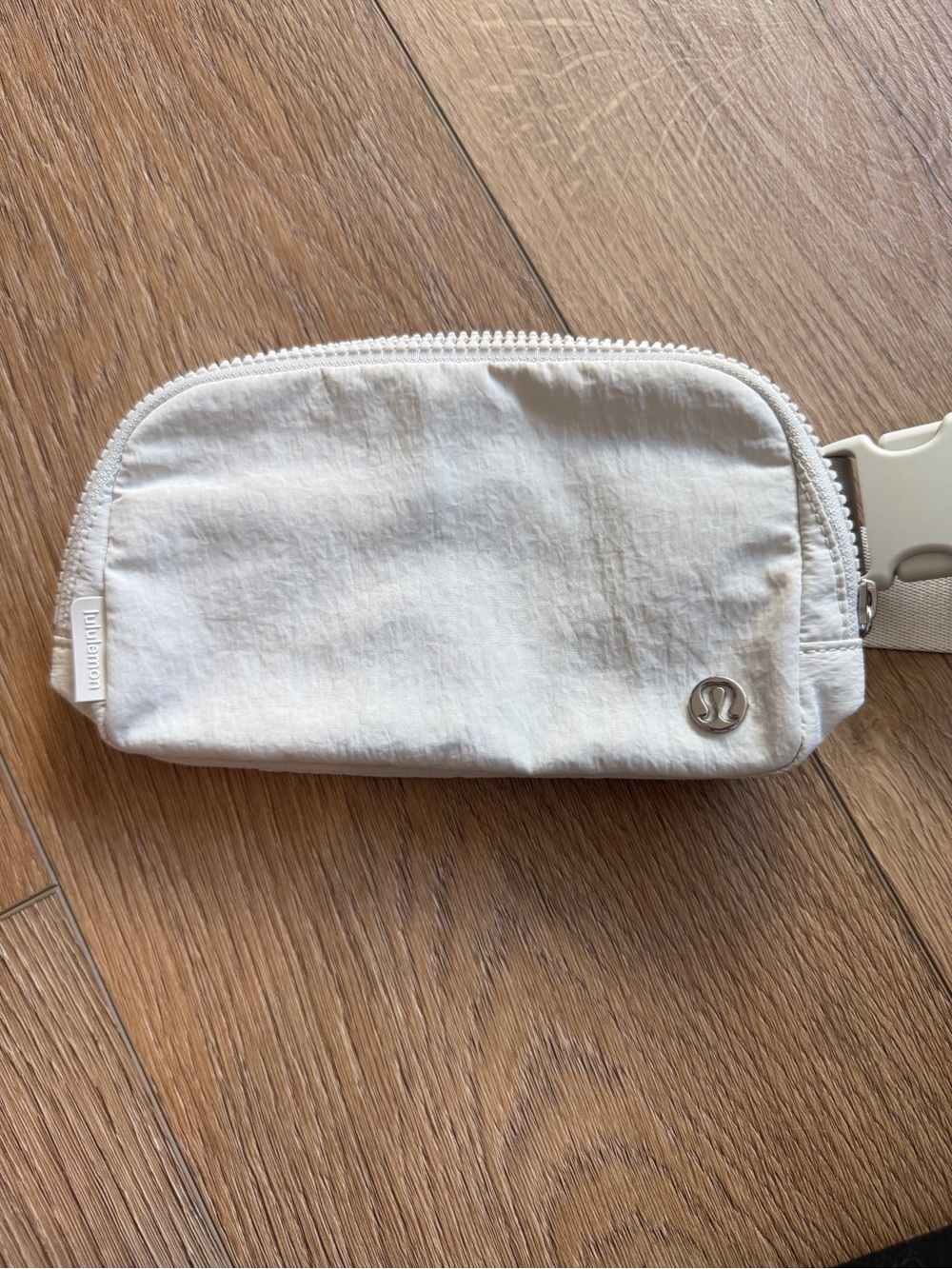 lululemon athletica Off-White Crossbody/Waist Pouch with Logo